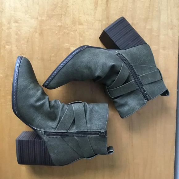 BLOWFISH PAULINE BOOTIES ANKLE BOOTS WOMEN *1 pull tab on is missing US 7 - Picture 6 of 9